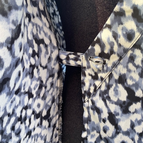 Leopard Print Wrap Top - Picture 3 of 6